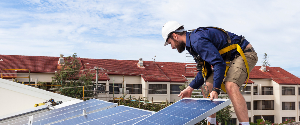 ongevallen bij de installatie van zonnepanelen